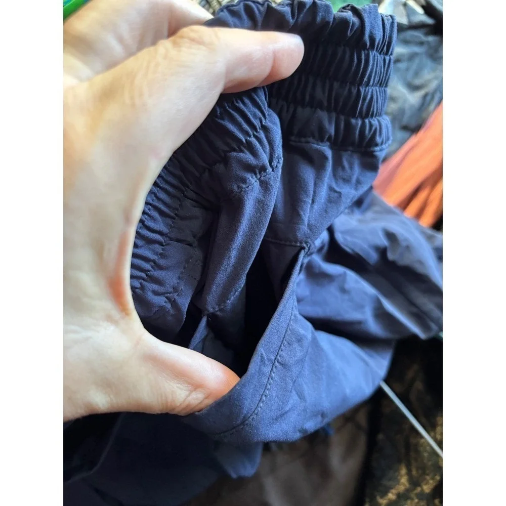 Athleta Navy Blue Cargo Pants Women's Size 4 Athleisure